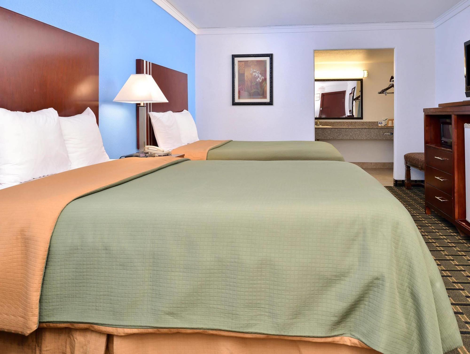 Executive Inn Edmond Eksteriør bilde